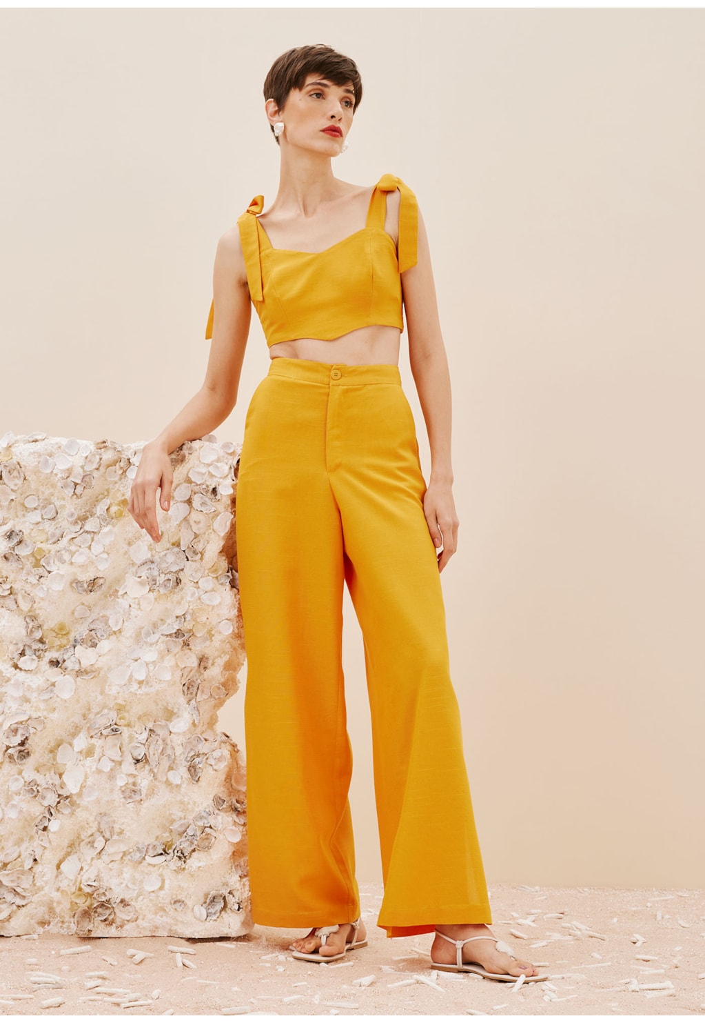 Calça Pantalona com Fendas