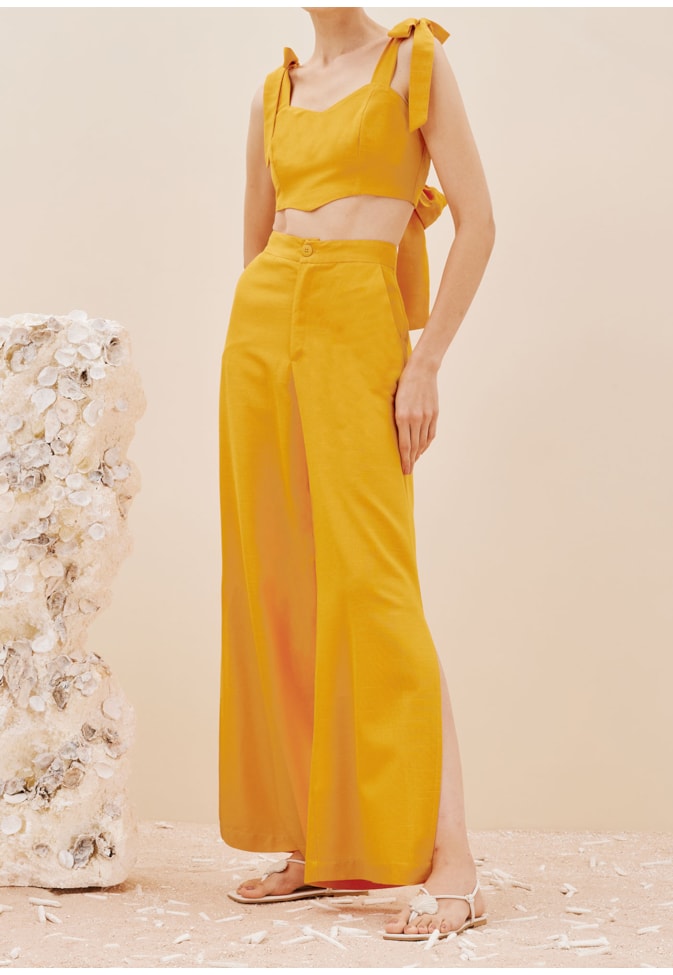 Calça Pantalona com Fendas