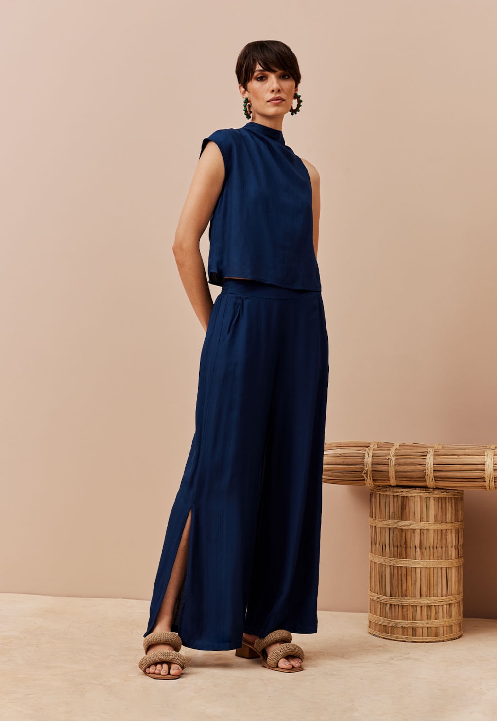 Calça Pantalona Com Fendas