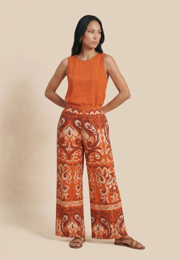 Calça Pantalona Com Pala Estampada Vista Frontal
