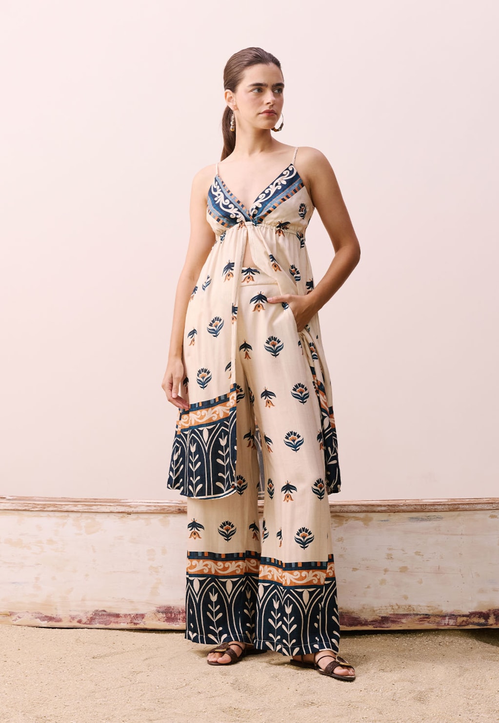 Calça Pantalona Elástico Estampada Vitrais