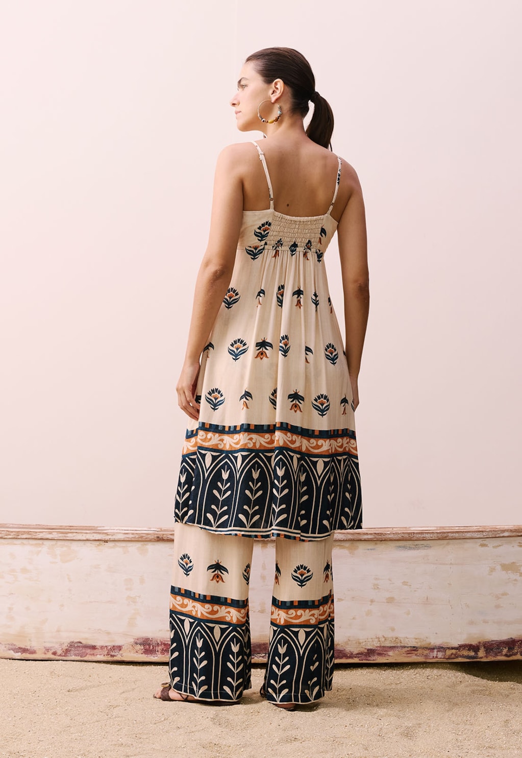 Calça Pantalona Elástico Estampada Vitrais