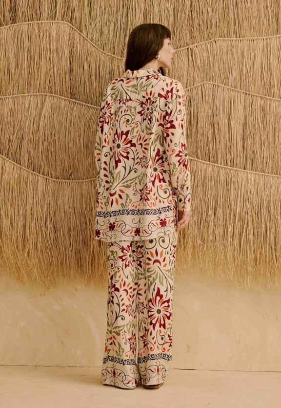 Calça Pantalona Estampada Flor de Mashua Vista Traseira