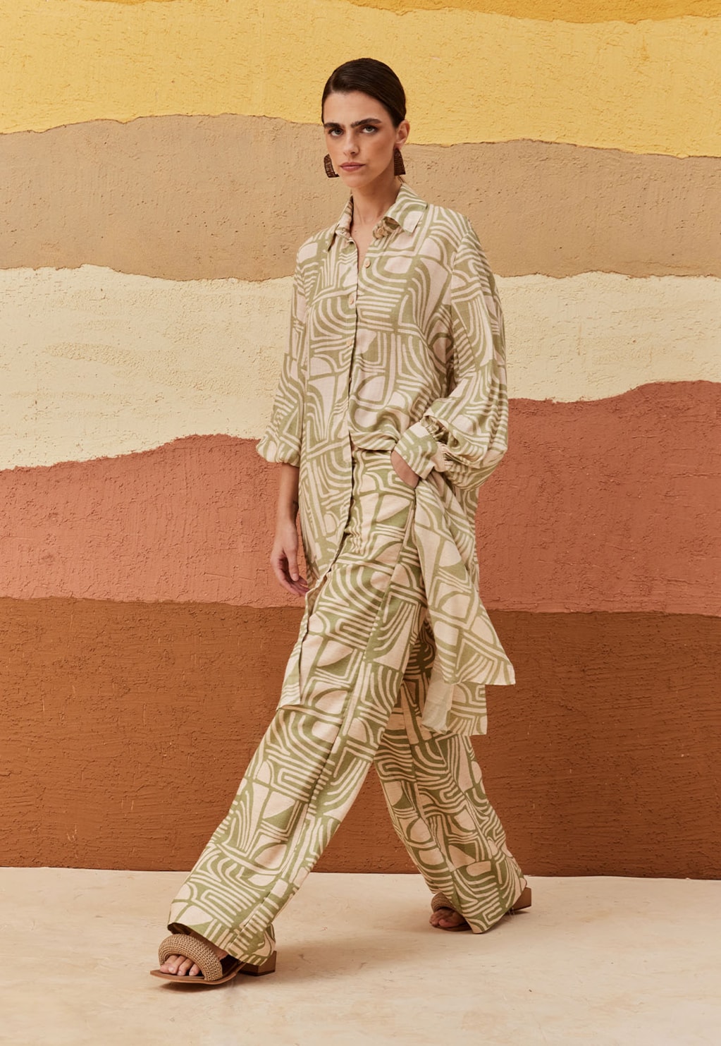 Calça Pantalona Estampada Tierras Altas