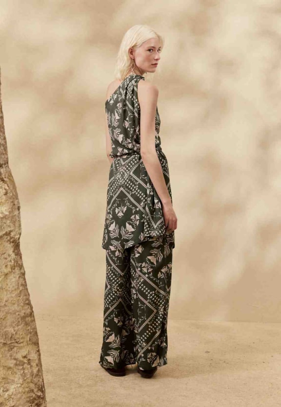 Calça Pantalona Estampada Wari Vista Traseira