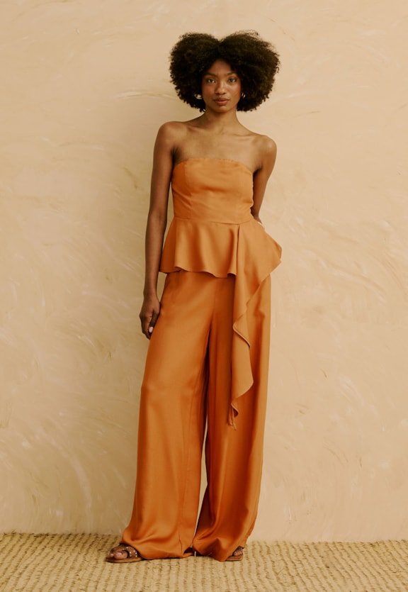 Calça Pantalona Lisa Vista Frontal