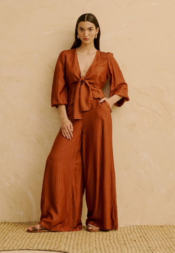 Calça Pantalona Lisa Vista Frontal