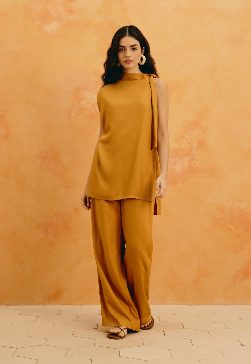 Calça Pantalona Lisa Básica