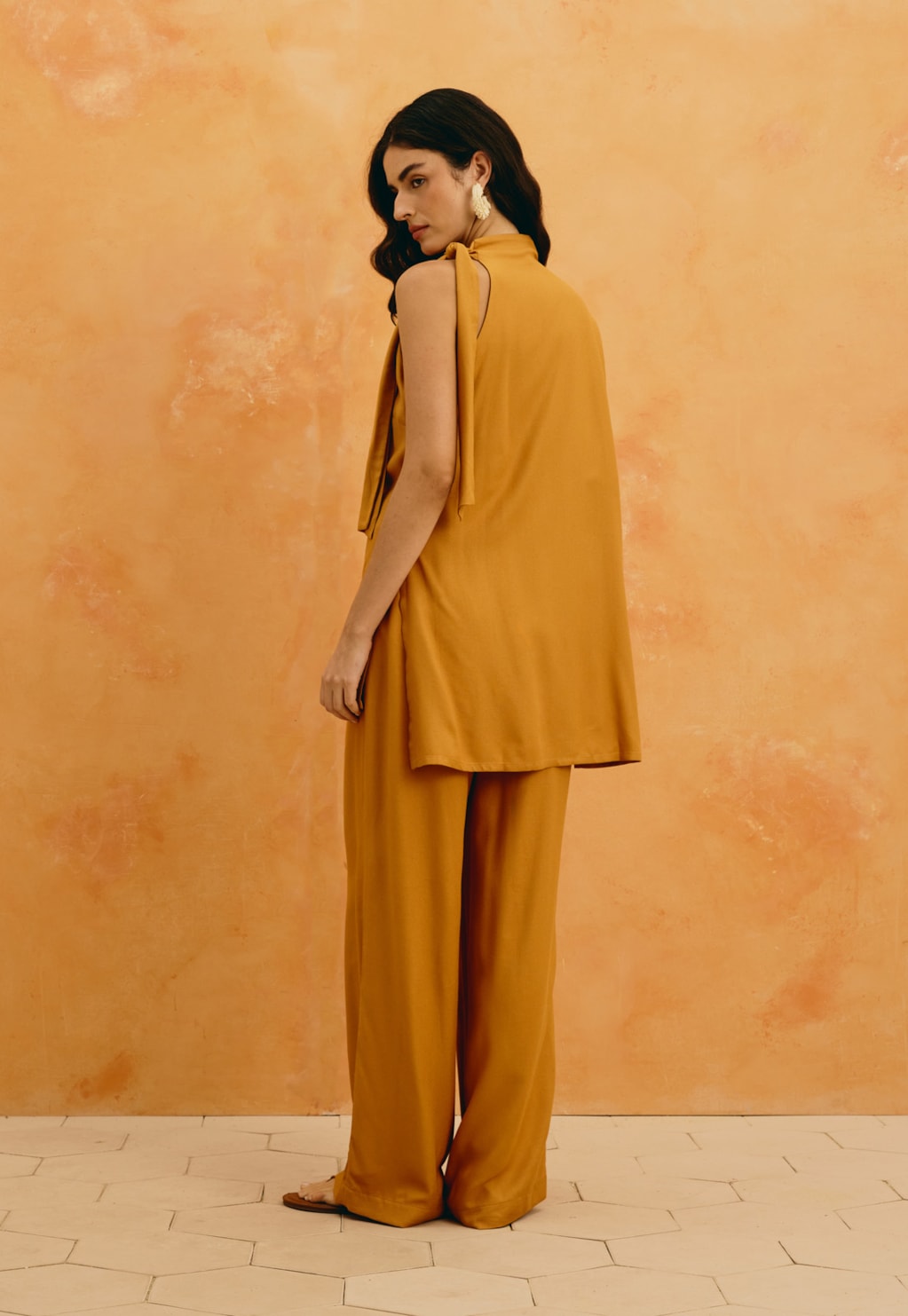 Calça Pantalona Lisa Básica