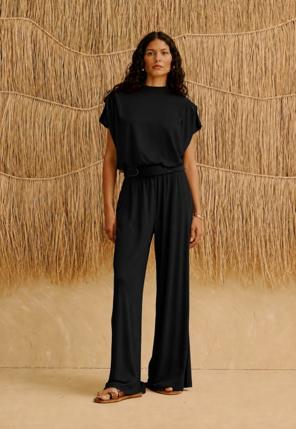 Calça Pantalona Malha Lisa  Vista Frontal