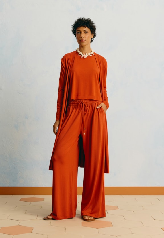 Calça Pantalona Malha Lisa Vista Frontal