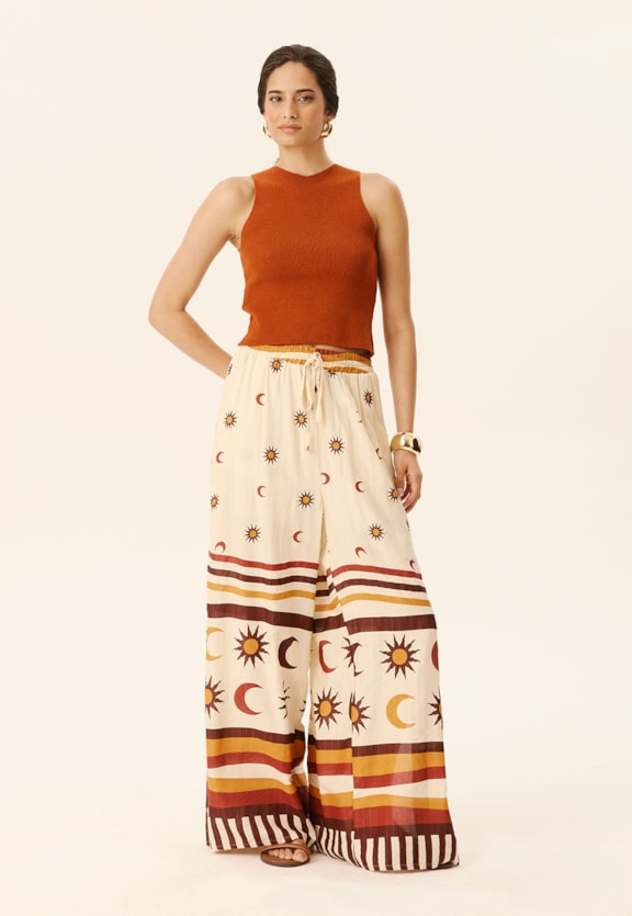 Calça Pantalona Pala Lastex Estampada Dunas Douradas Vista Traseira