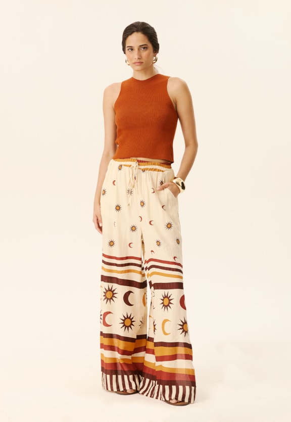 Calça Pantalona Pala Lastex Estampada Dunas Douradas Vista Frontal