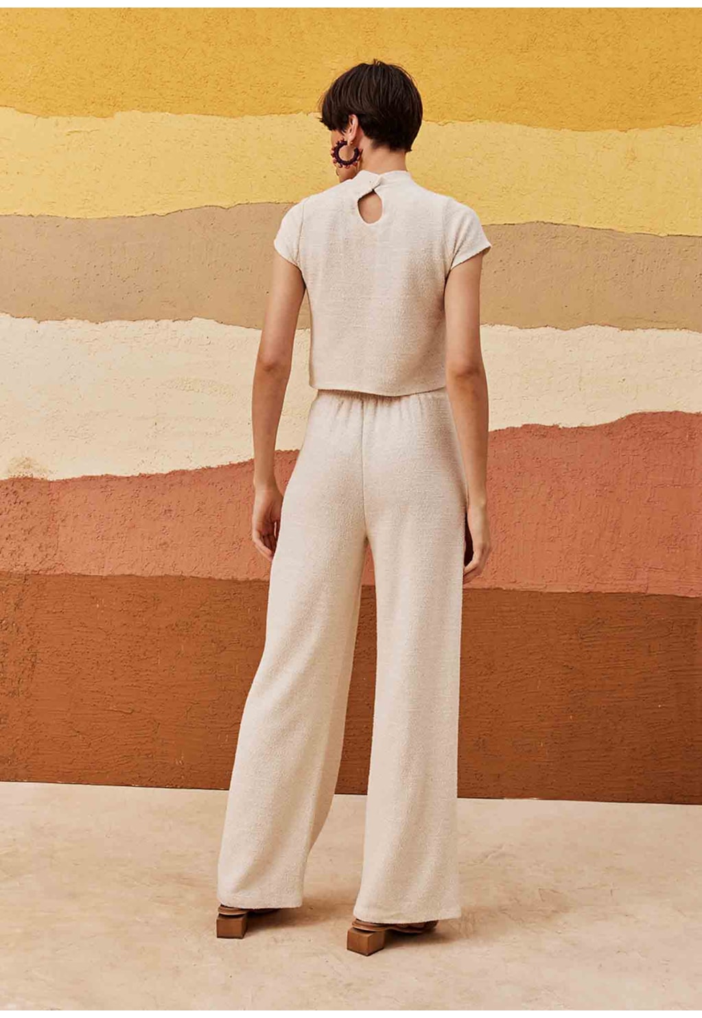 Calça Pantalona Pregas