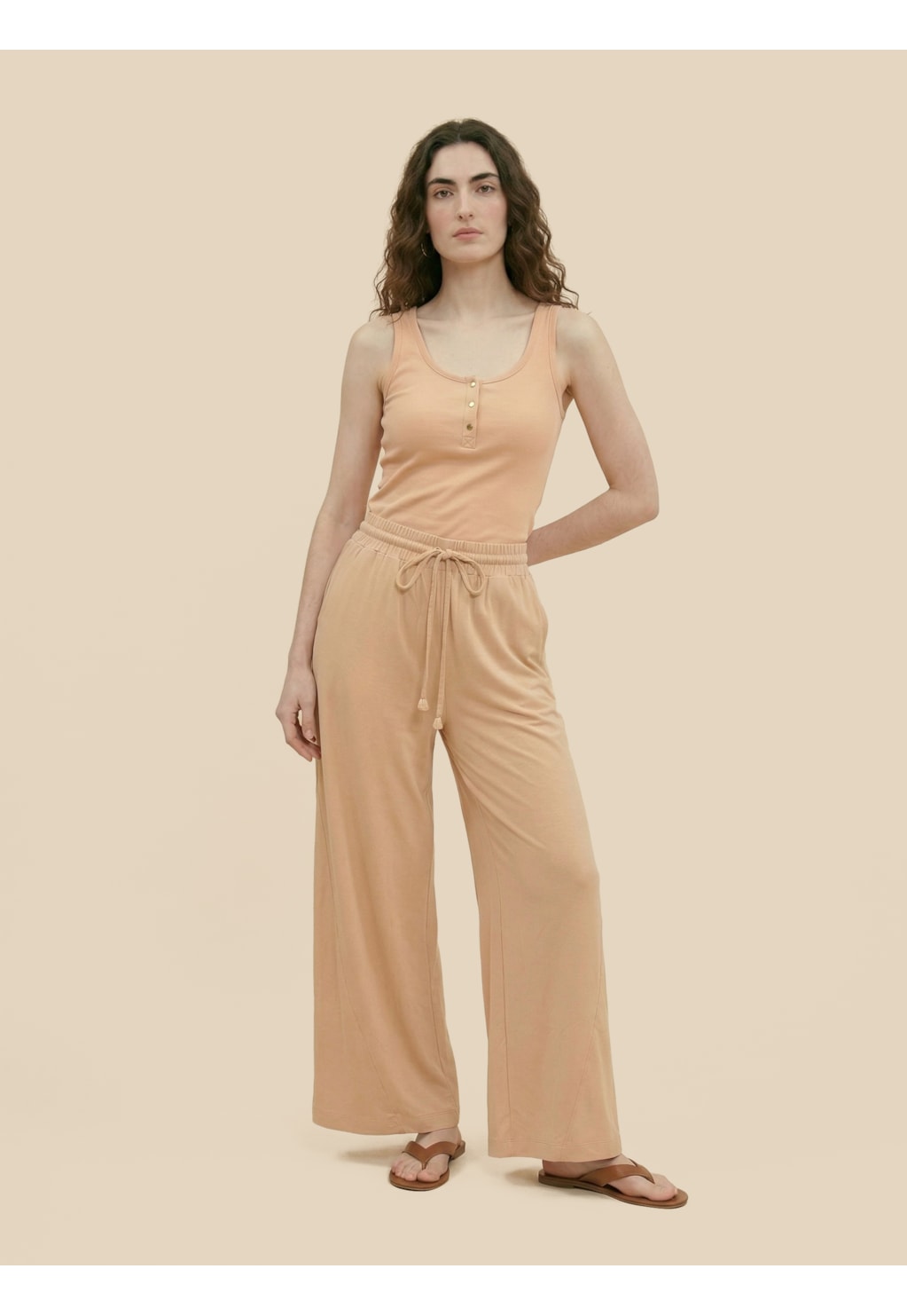 Calça Pantalona Recorte Lisa