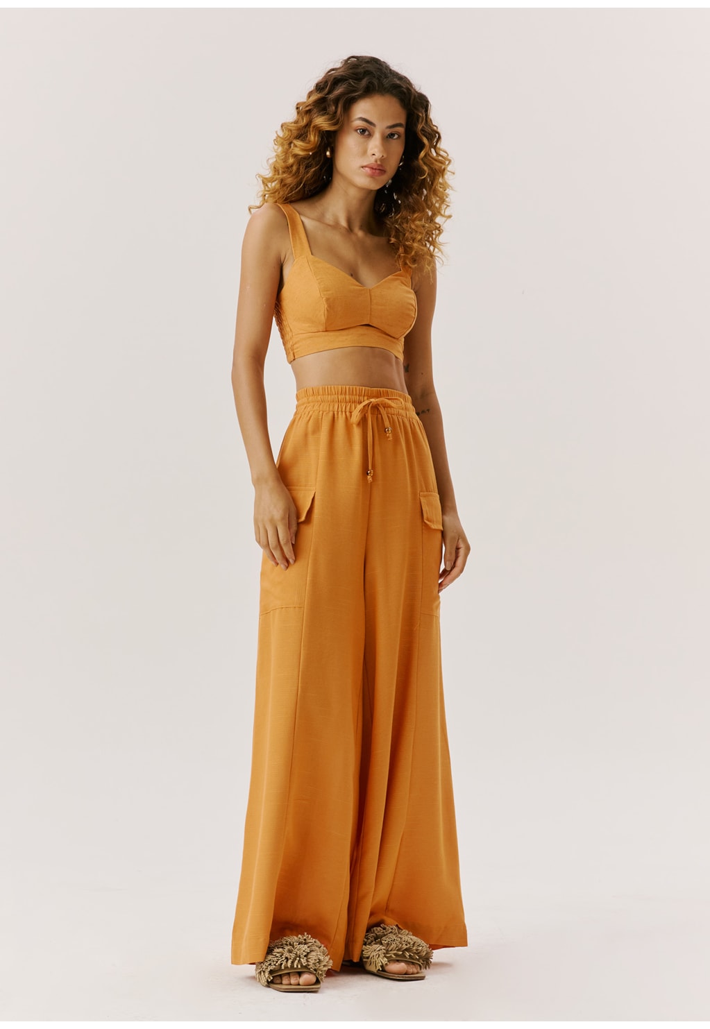 Calça Pantalona Recortes