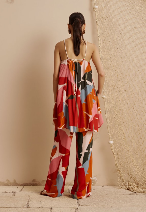 Calça Pantalona Regular Estampada Igapo Vista Traseira