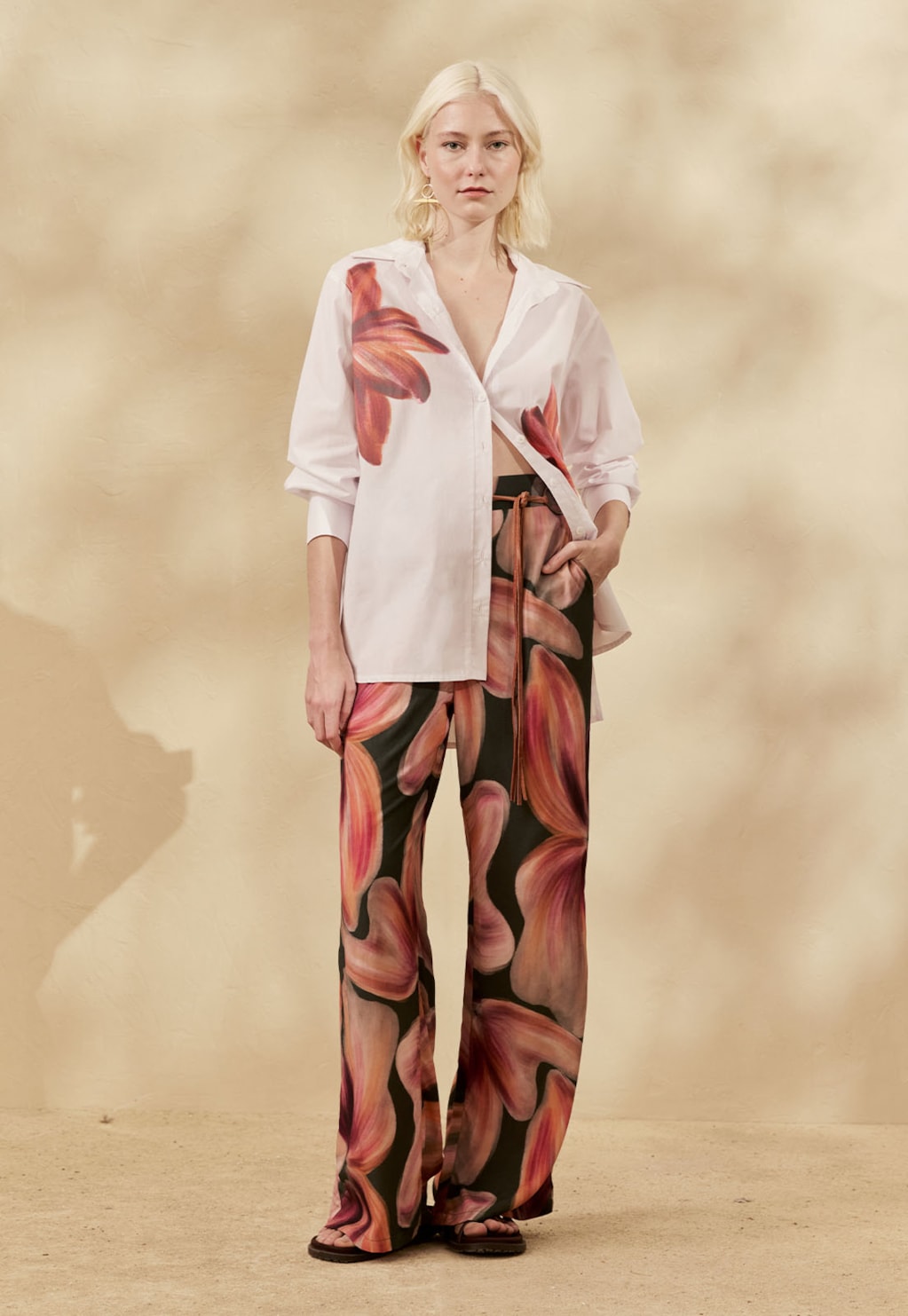 Calça Reta Estampada Follaje