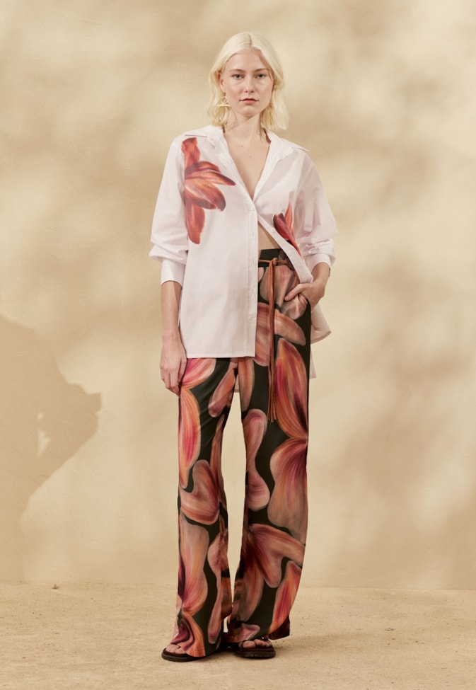 Calça Reta Estampada Follaje