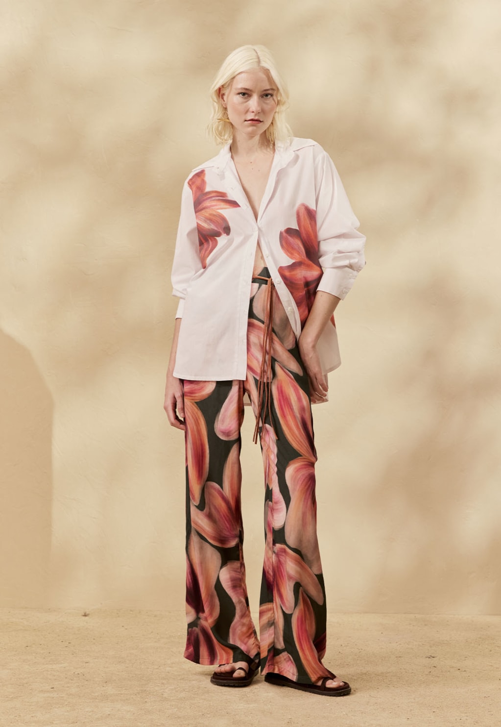 Calça Reta Estampada Follaje