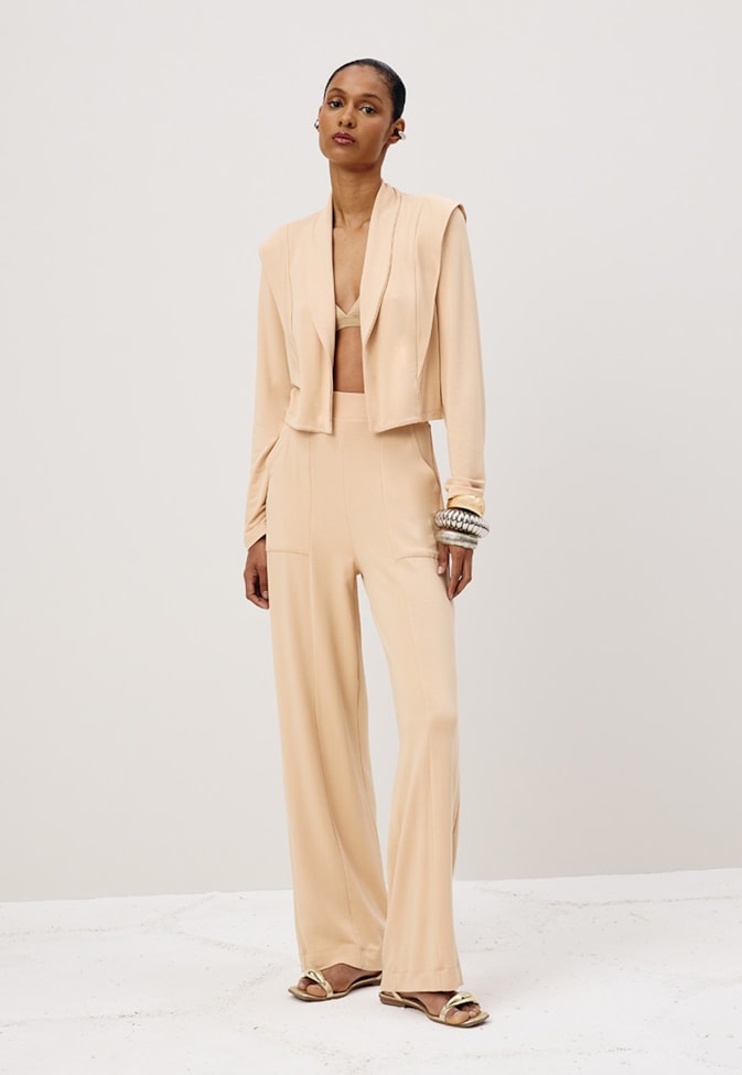 Calça Reta Recorte Bolso