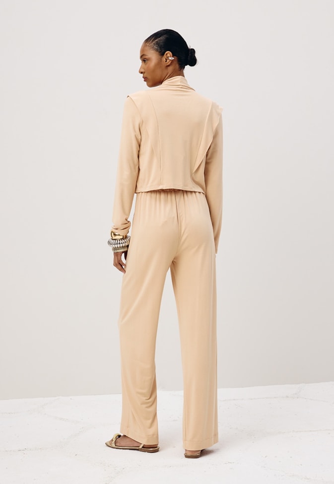 Calça Reta Recorte Bolso