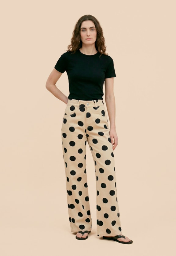 Calça Sarja Flare Estampada Poá Amora  Vista Frontal
