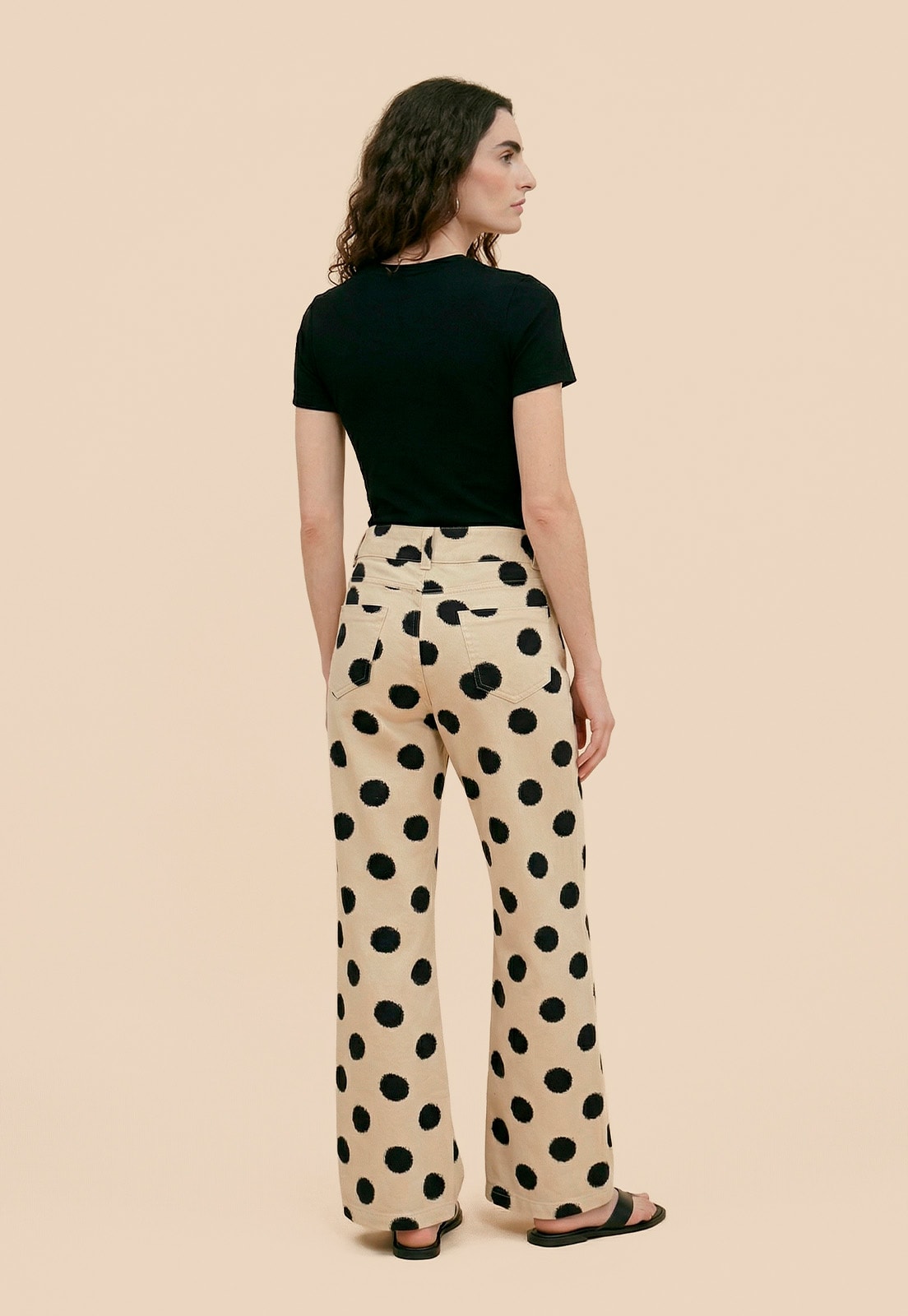 Calça Sarja Flare Estampada Poá Amora  Vista Traseira