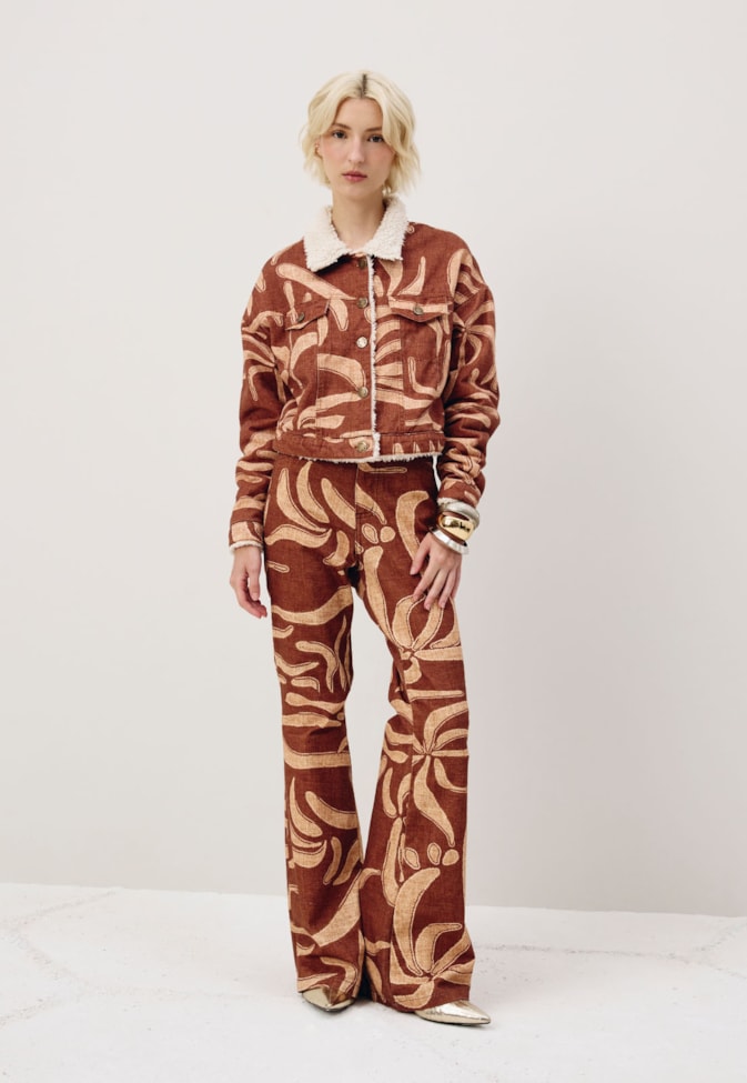 Calça Sarja Flare Estampada Yucca