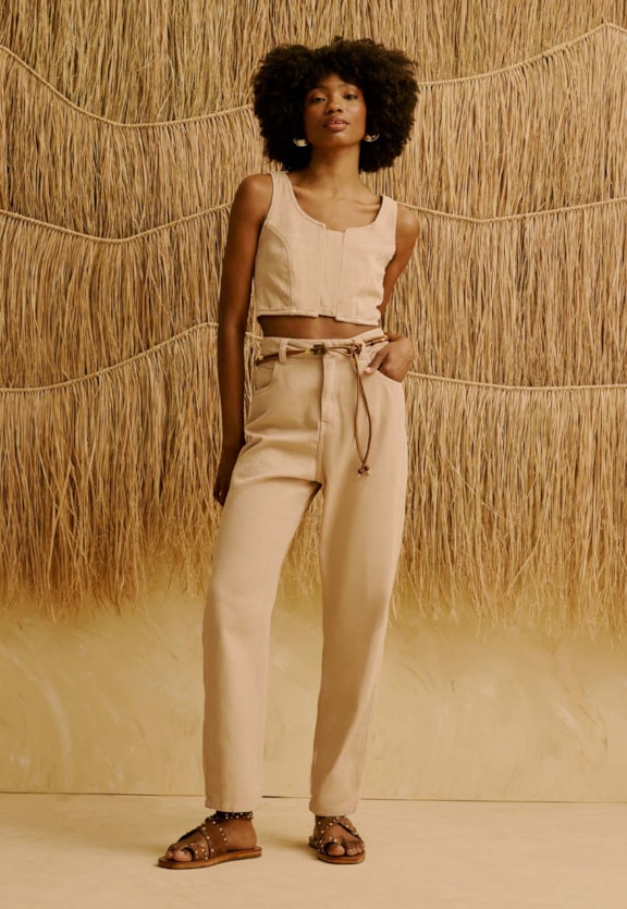 Calça Sarja Lisa Vista Frontal