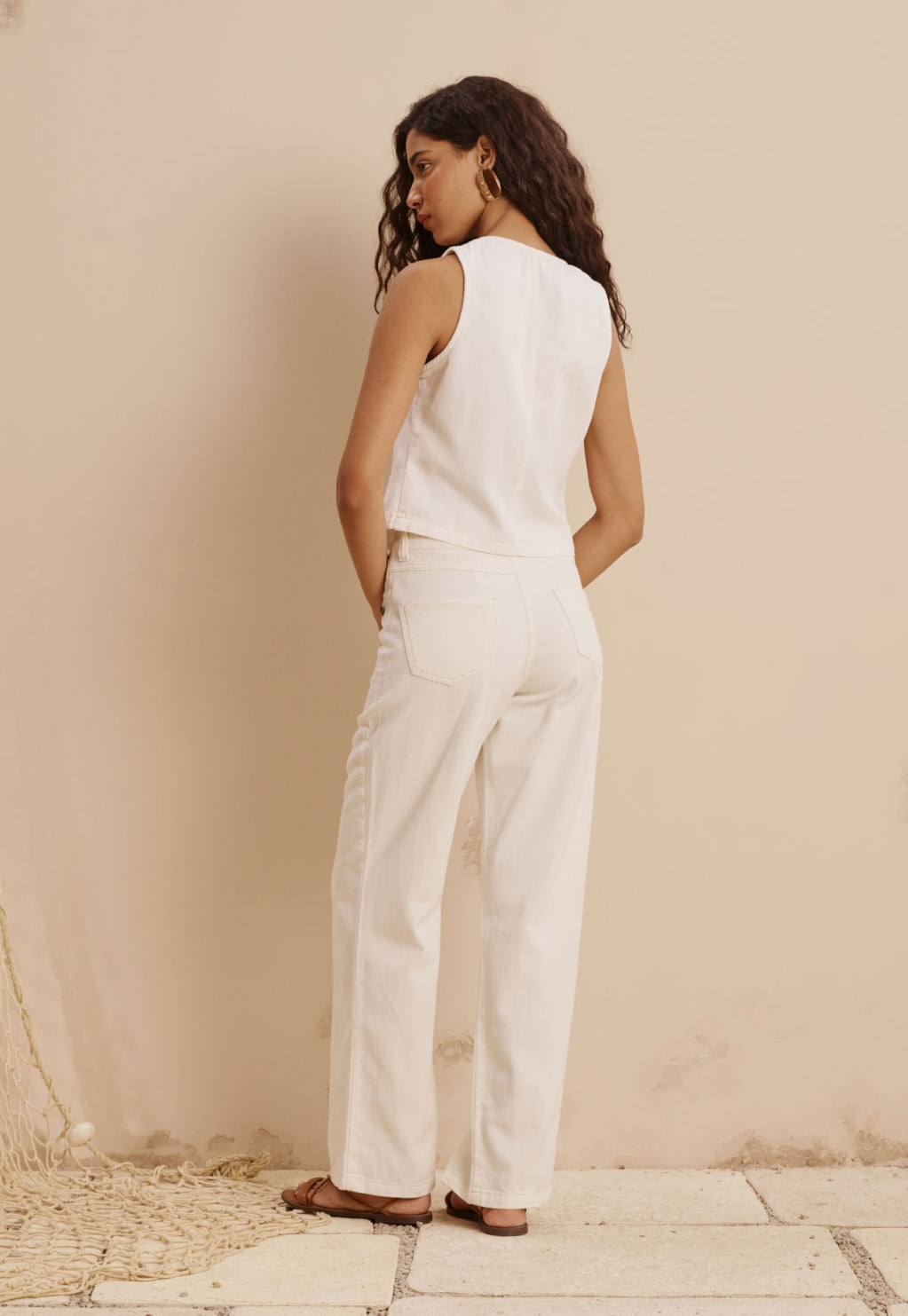 Calça Sarja Lisa Detalhe Concha