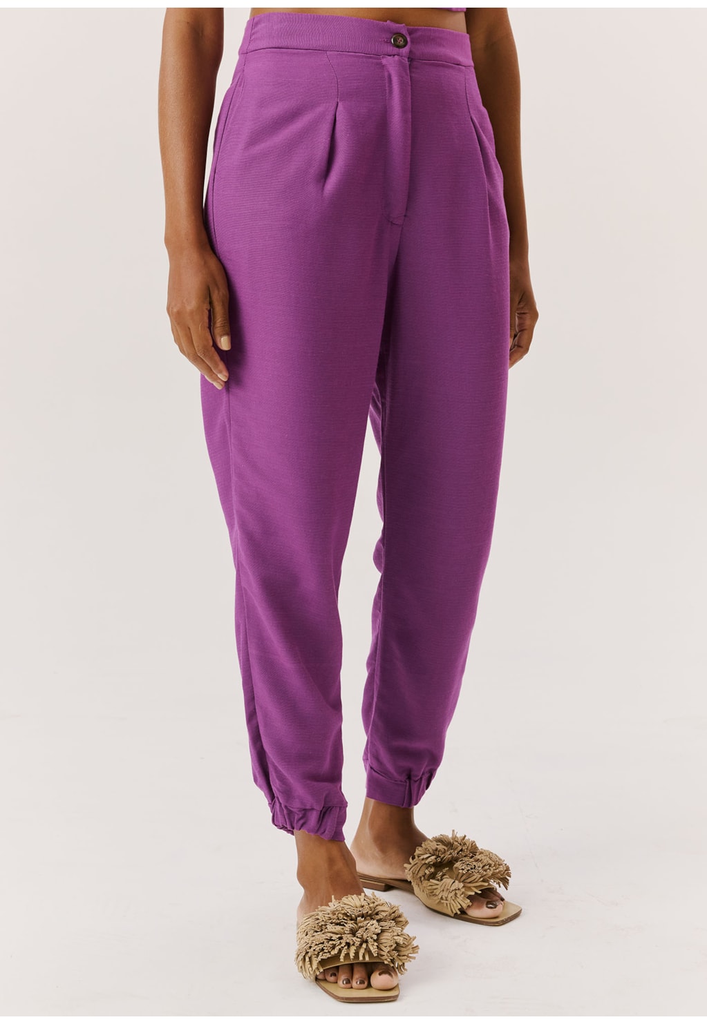 Calça Tecido Detalhe Elástico