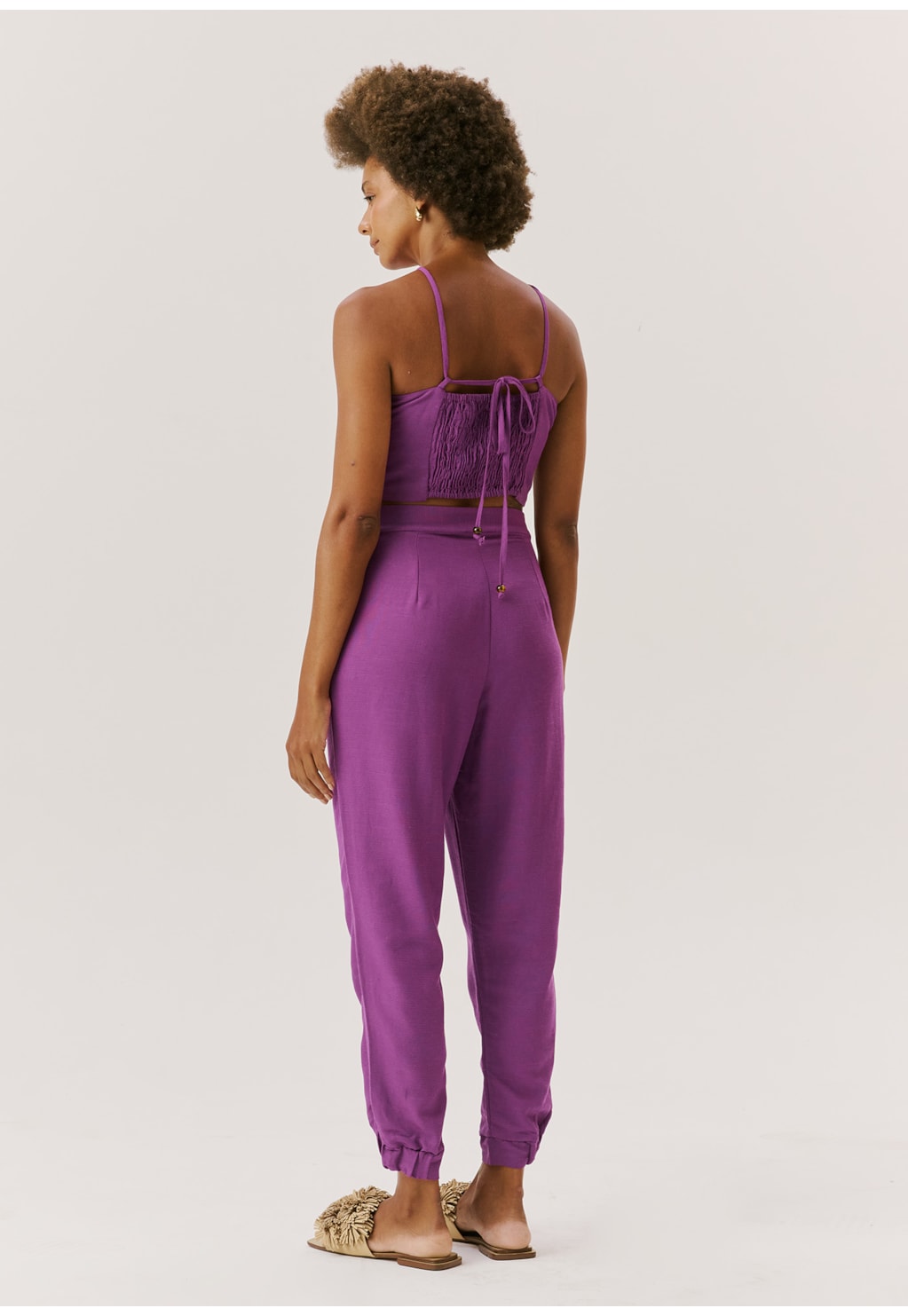 Calça Tecido Detalhe Elástico