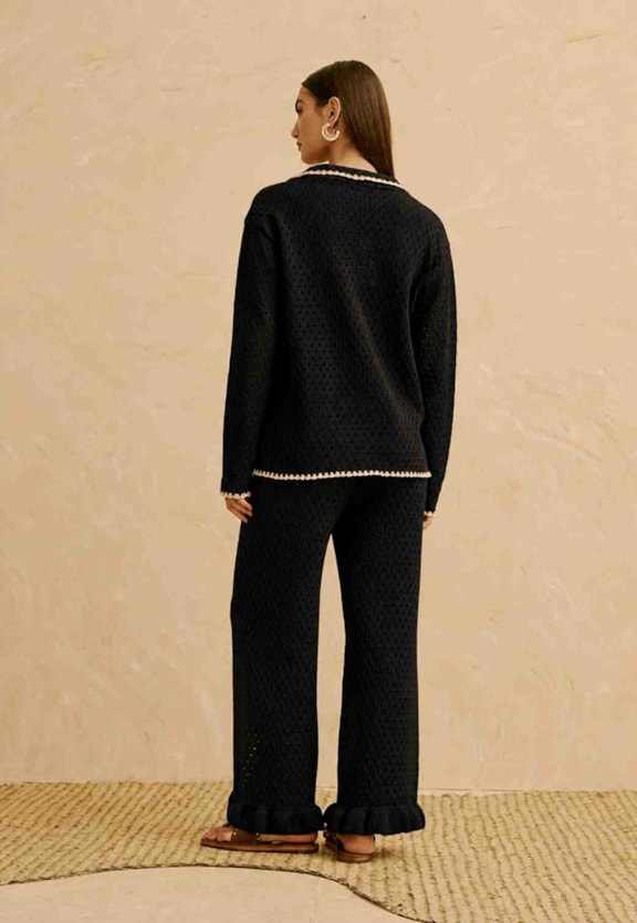 Calça Tricot Babado Barra Vista Traseira