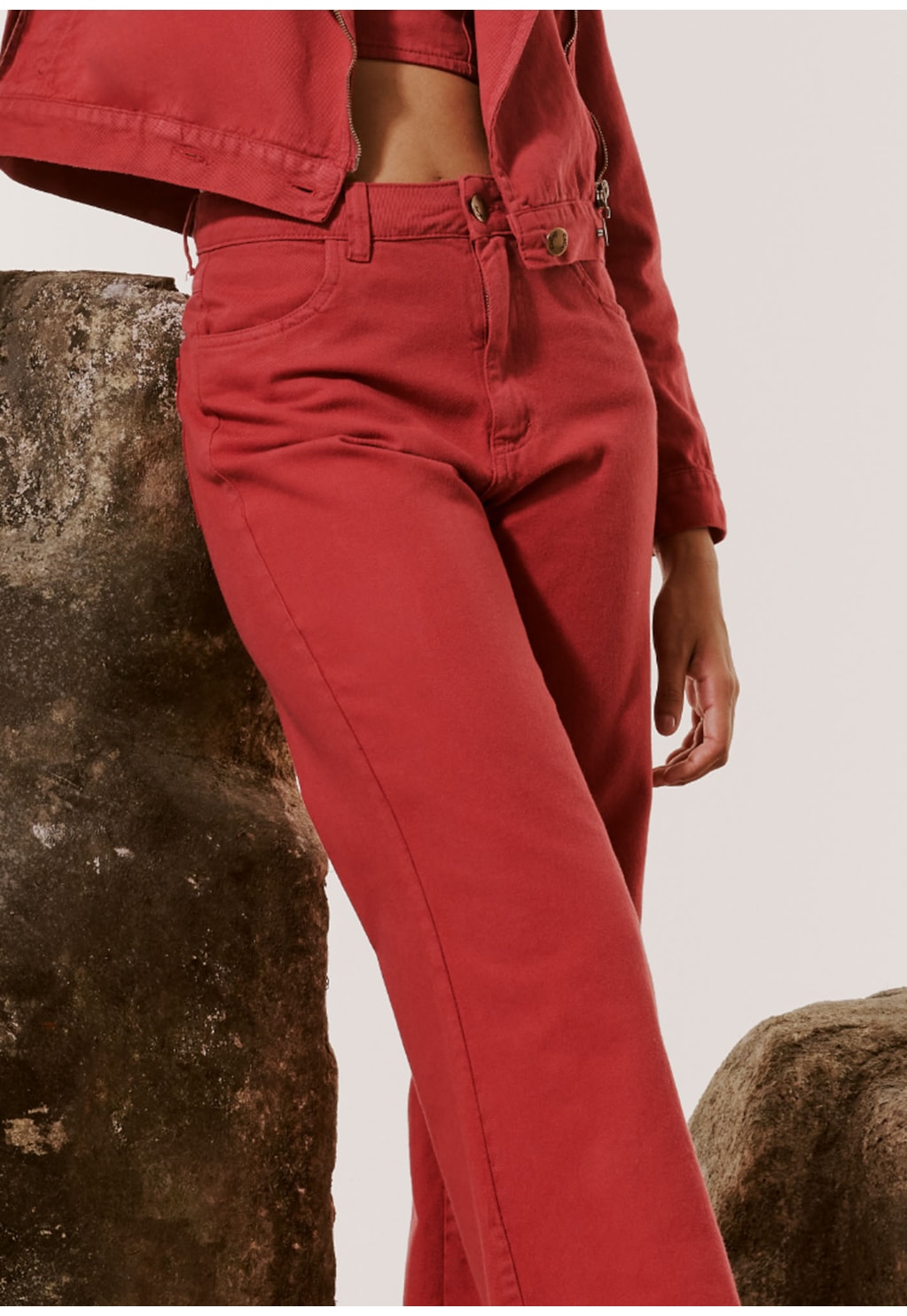 Calça Wide Leg Sarja Lisa