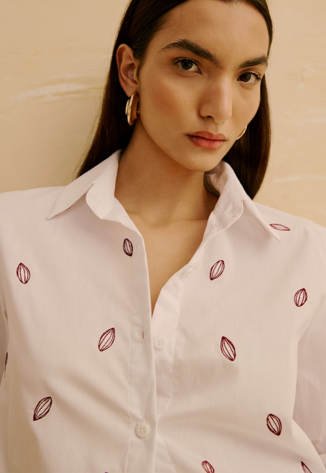 Camisa Bordado Cacau