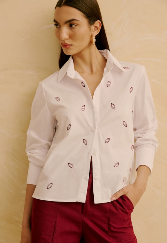 Camisa Bordado Cacau Vista Frontal