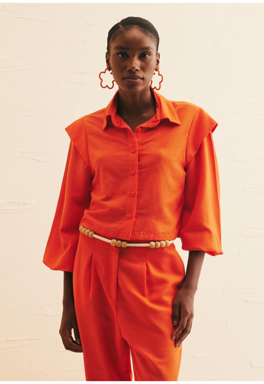 Camisa Cropped Detalhe Ombro