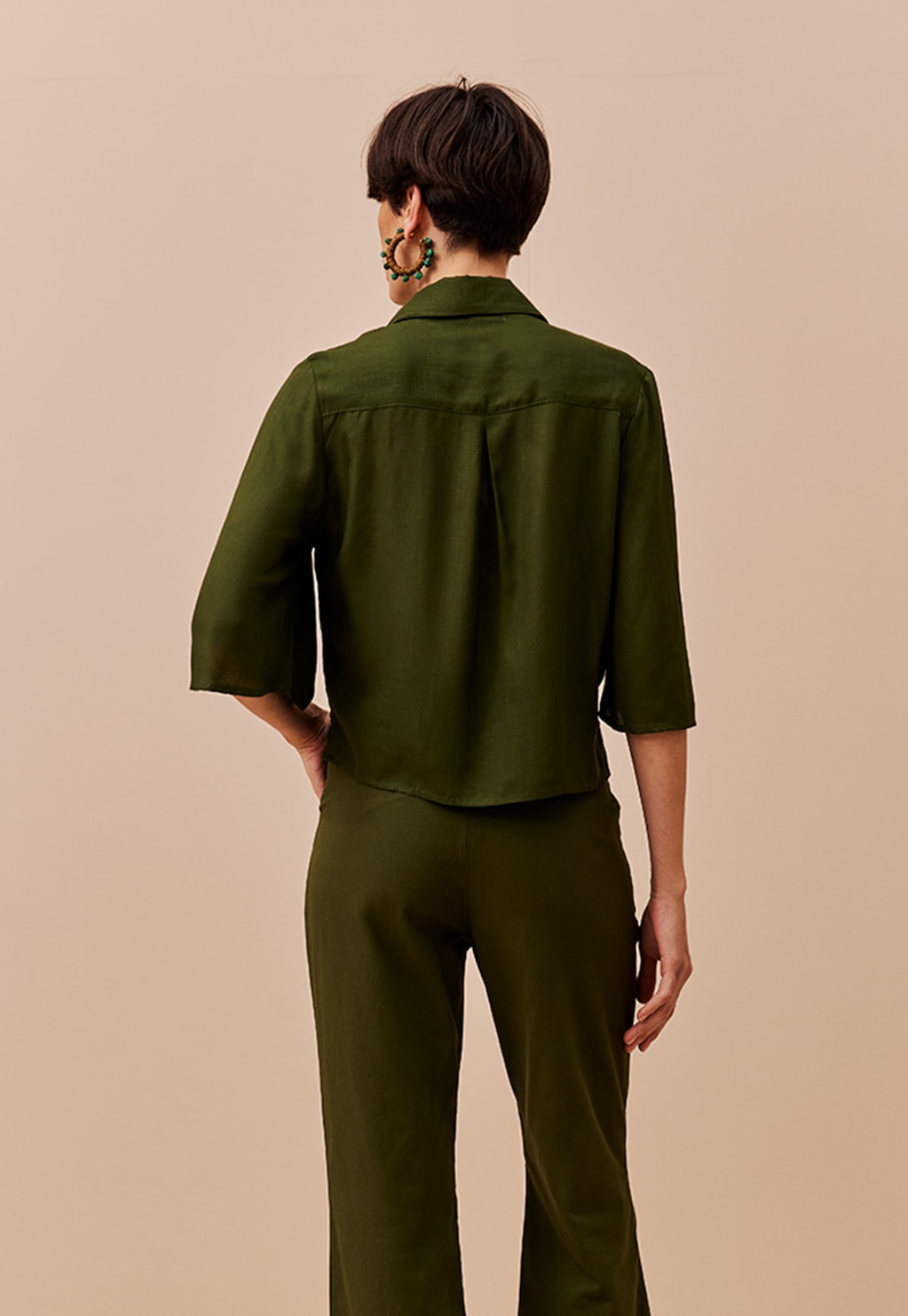 Camisa Cropped Manga Ampla