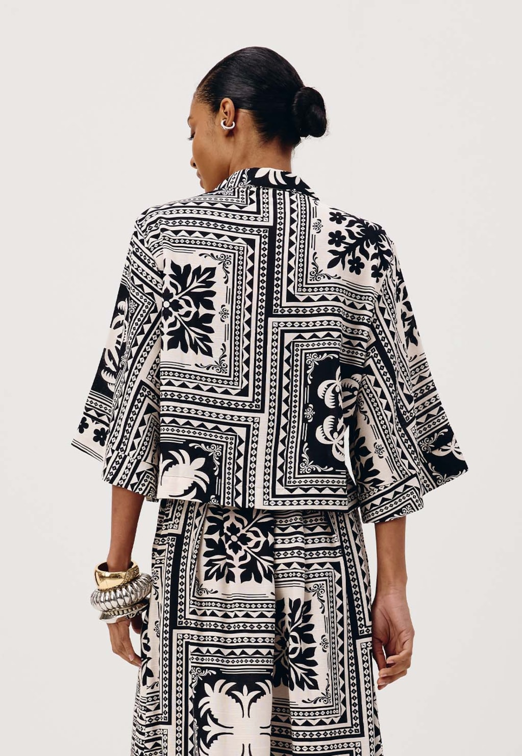 Camisa Cropped Manga Kimono Estampada Maia