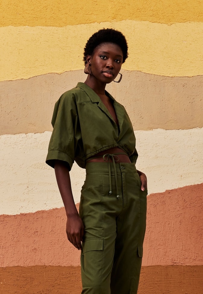 Camisa Cropped Transpassada