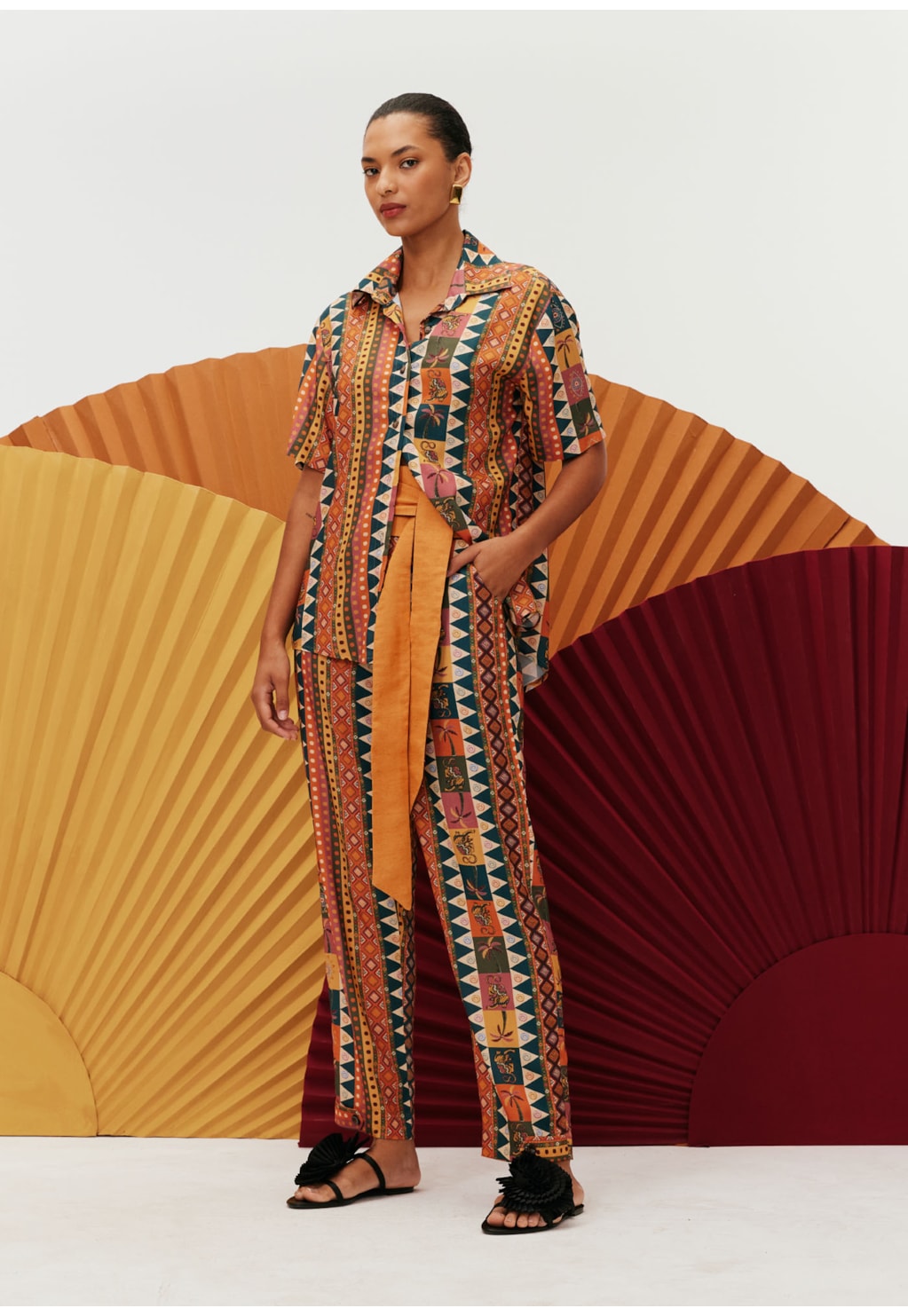 Camisa Manga Curta Botões Estampada Batucalê