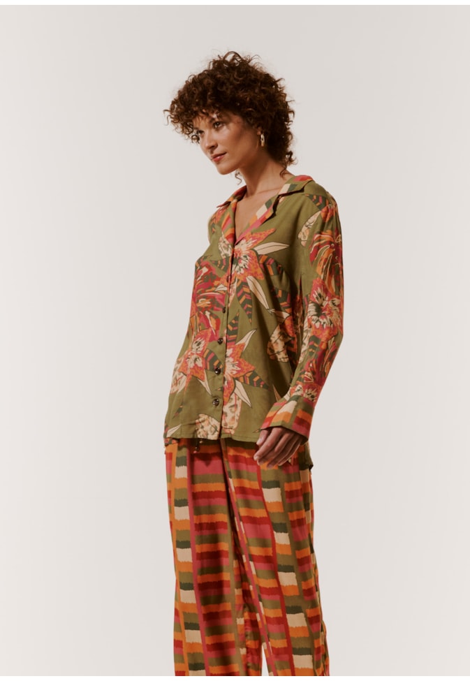 Camisa Manga Longa Estampada Flor do Cerrado