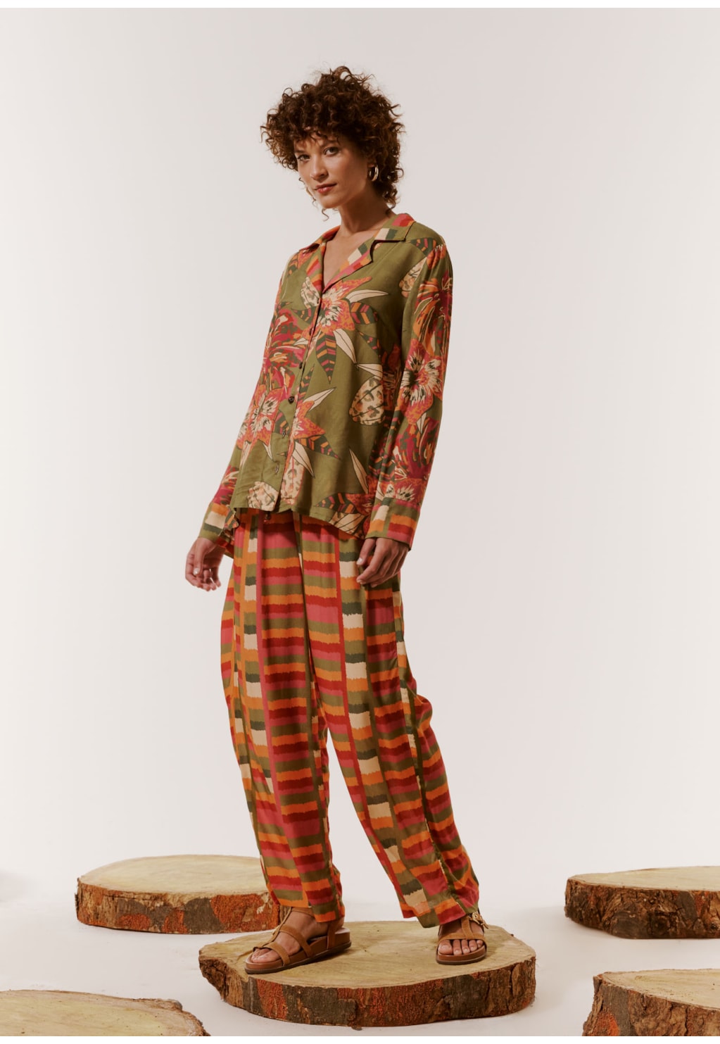 Camisa Manga Longa Estampada Flor do Cerrado