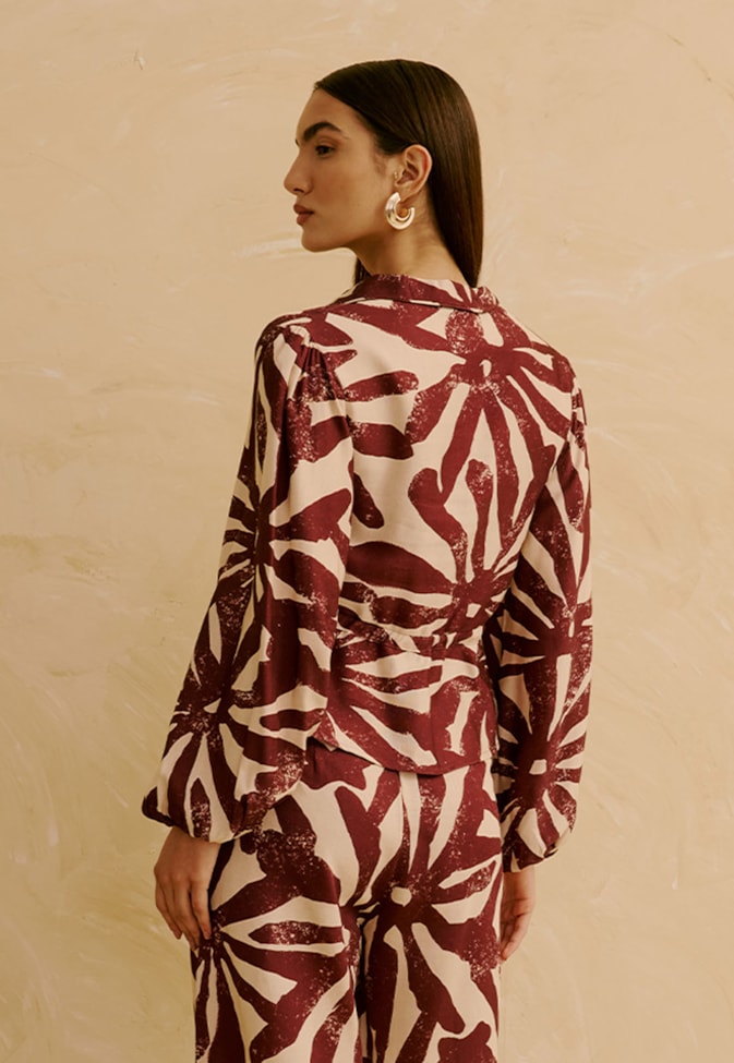 Camisa Peplum com Manga Bufante Estampada Perka