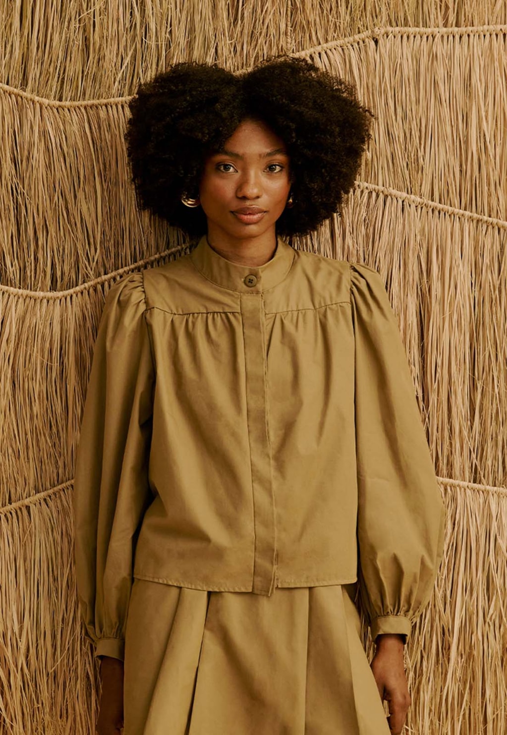 Casaco com Manga Bufante e Detalhe Franzido