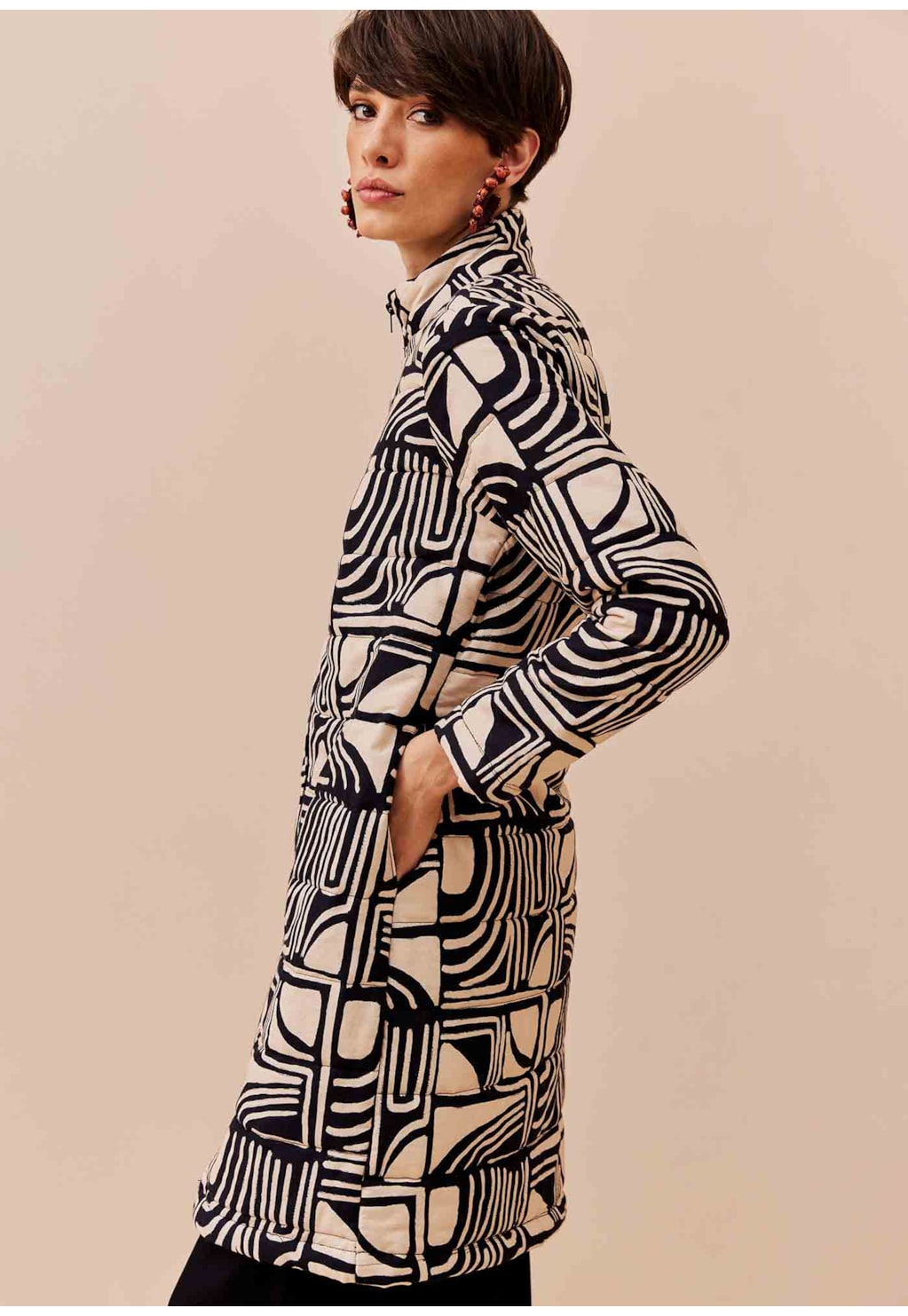 Casaco Comprido Puffer Matelasse Estampado Tierras Altas