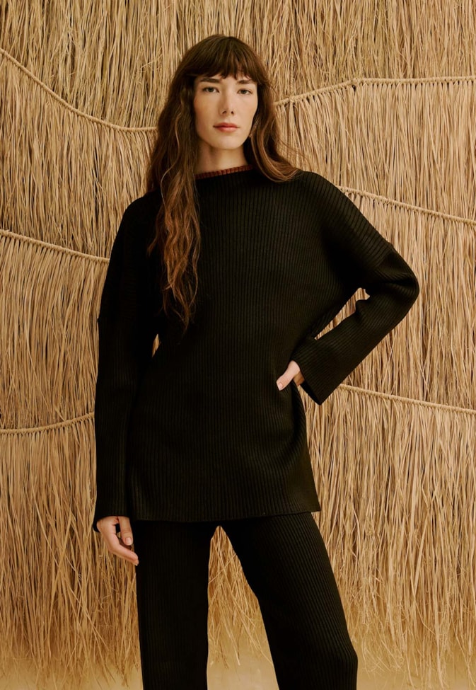 Casaco em Tricot com Gola Alta