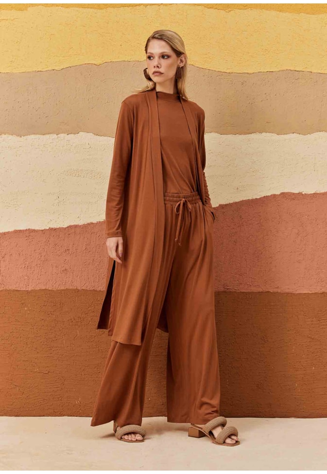 Casaco Longo com Fendas Laterais