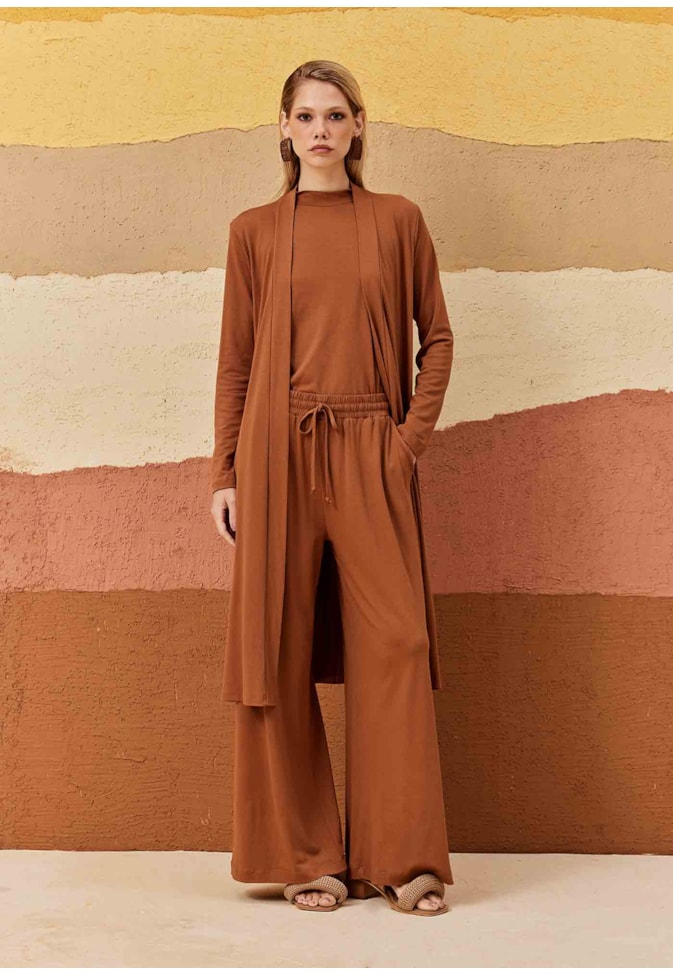 Casaco Longo com Fendas Laterais